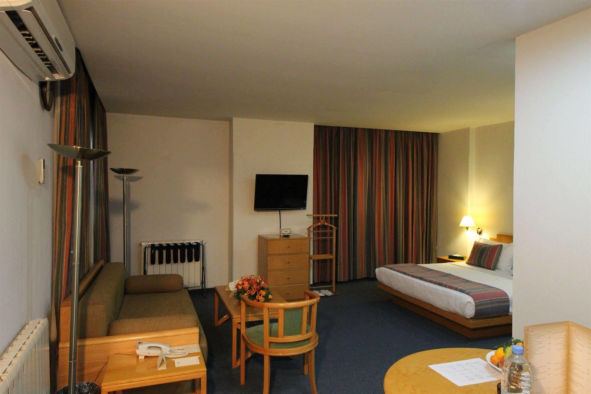 Casa D Or Hotel Бейрут Екстериор снимка